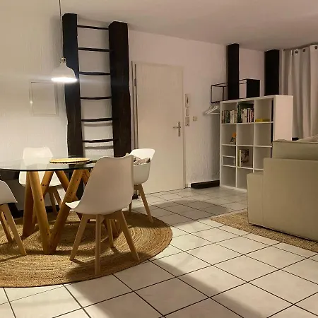 Denkmalschutz - Zentral - Haustiere - Messe 诺伊斯