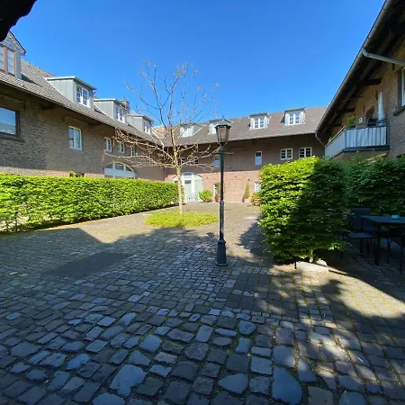 Appartement Denkmalschutz - Zentral - Haustiere - Messe Neuss