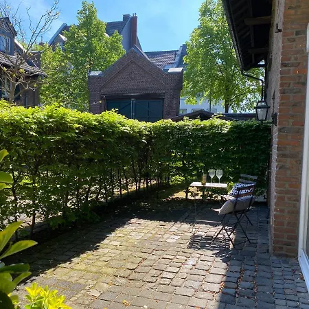 Appartement Denkmalschutz - Zentral - Haustiere - Messe Neuss